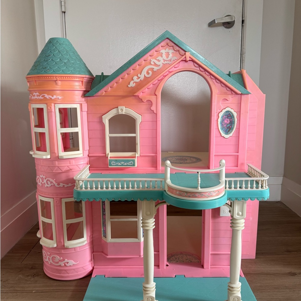 Vintage 1995 Victorian Barbie Dream House with Working Elevator